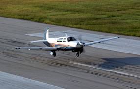  A landing Mooney in ground effect, self-created 2006 by Dr. Wessmann.